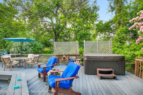 38 Normandy Ct, Middletown NJ 07748-3221 exterior