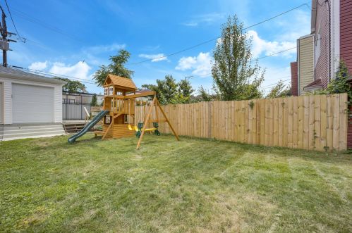 2823 Ridgeway Ave, Chicago IL 60625-6006 exterior