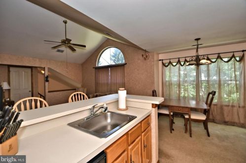 910 Foxmeadow Dr, Limerick PA 19468-1552 exterior