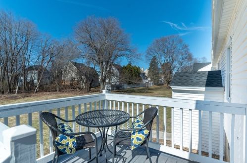 625 Turnpike St, North Andover MA 01845-6007 exterior