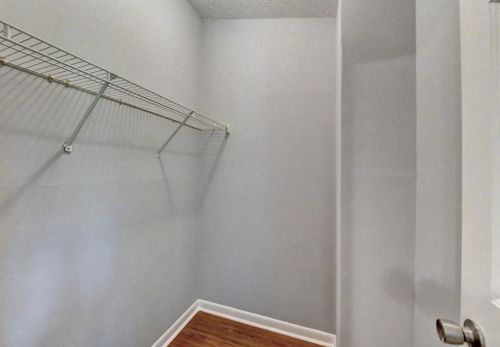 689 Lake Dr, Lithonia GA  30039-6683 exterior