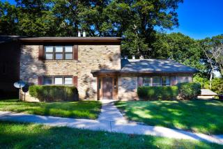 2010 Linmar Dr, Cedar Rapids IA  52402-3765 exterior