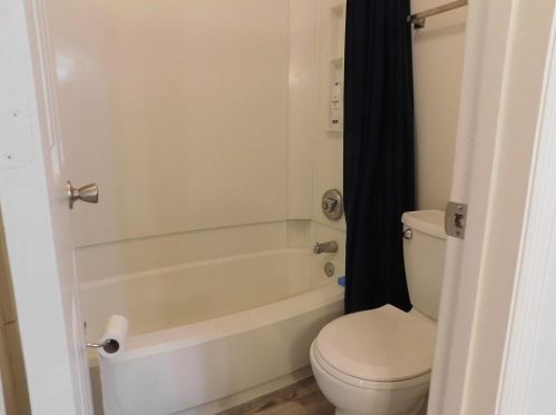 1819 Barrow Way, Duluth GA 30096-2679 exterior