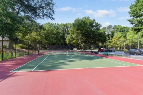 30 Cantey Pl, Atlanta GA 30327-4082 exterior