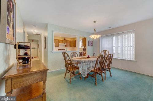 311 Wagon Wheel Cir, Columbus NJ exterior