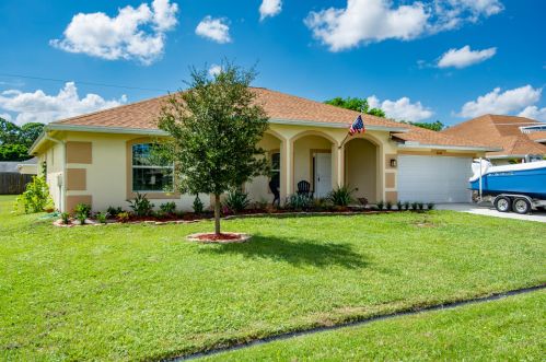 3634 Margela St, Fort Pierce FL 34953 exterior