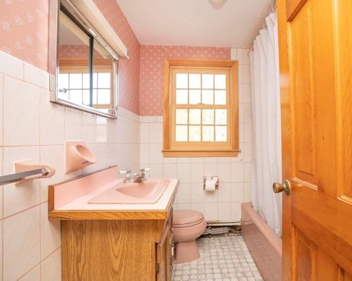 83 Country Way, Taunton MA 02780-1201 exterior