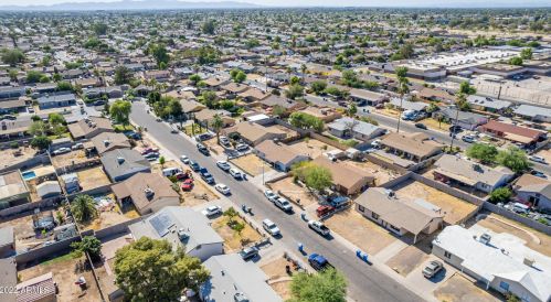 6340 Berkeley Rd, Phoenix AZ 85035-4620 exterior