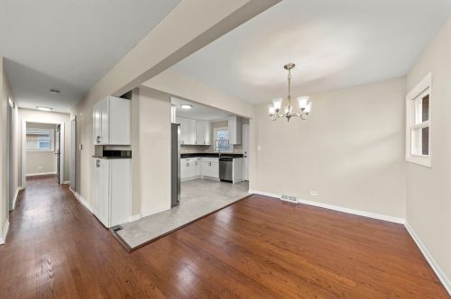 794 Lombard St, Elmhurst IL  60126-1762 exterior