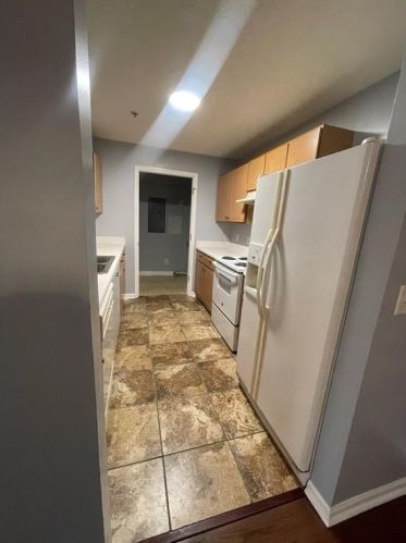 1301 Fairington Village Dr, Lithonia, GA 30038-1359