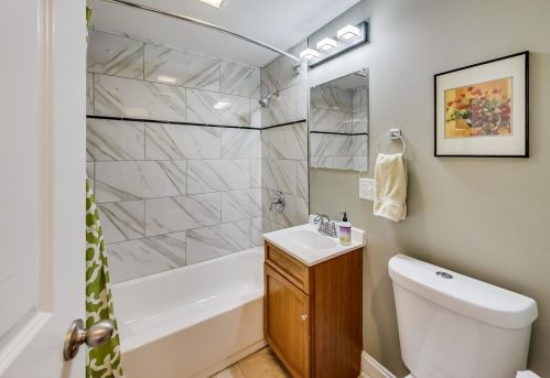 4316 Moody Ave, Chicago IL 60638-3545 exterior