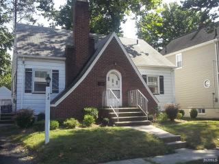 78 Krone Pl, Hackensack NJ  07601-3738 exterior