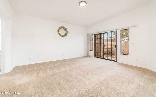 5860 Bright Star Dr, Tucson AZ  85718-3429 exterior