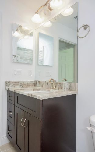 1660 Lexington Dr, Fort Pierce FL 34953-1629 exterior