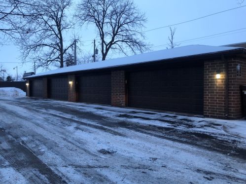 219 Uteg St, Bull Valley, IL 60014-7292