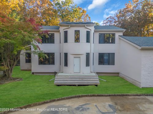 795 Green Valley Rd, Jackson Twp, NJ 08527-2945