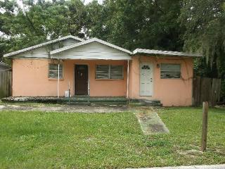 3207 33rd Ave, Tampa FL  33610-7820 exterior