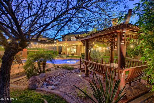 33907 23 Dr, Phoenix AZ 85027-4137 exterior