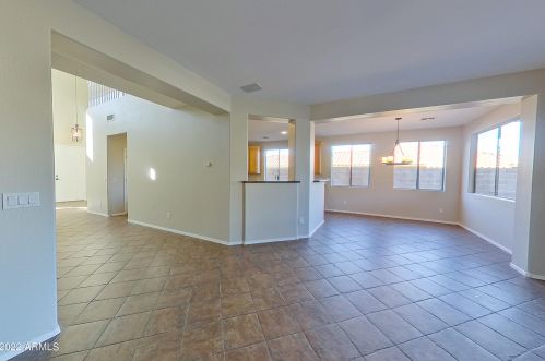 2602 Cavalry Dr, Phoenix AZ 85086-6616 exterior