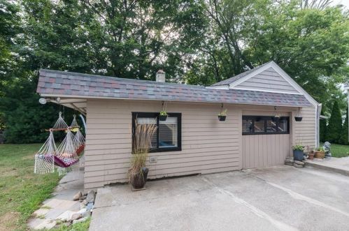 9 Ashby St, Providence RI 02919-6604 exterior