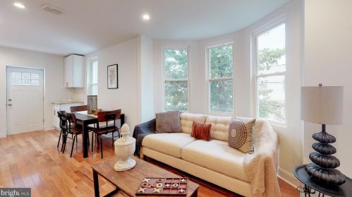 1900 19 St, Philadelphia PA 19145-1440 exterior