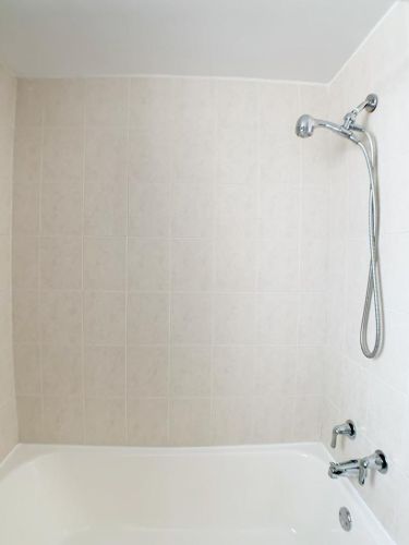 8639 Tripp Ave, Chicago IL 60652-2247 exterior