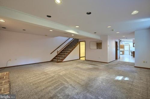 752 Nyes Rd, Hummelstown PA 17036-8688 exterior