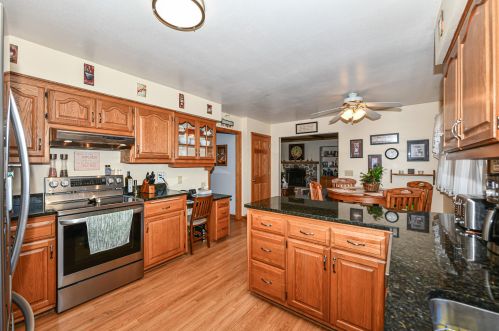 2840 117, Milwaukee WI 53222-4104 exterior