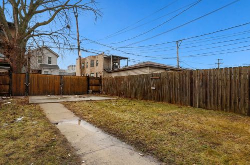 3526 Pr Ave, Chicago IL 60628-2133 exterior