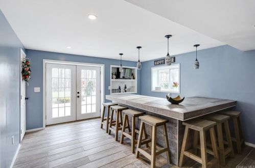 2066 Route 6, Middletown NY 10940-6159 exterior