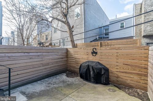 1410 Colorado St, Philadelphia PA 19146-4735 exterior