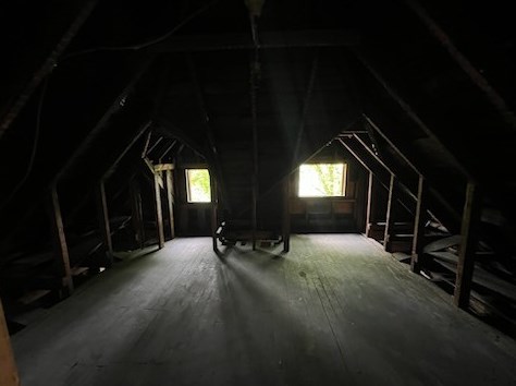 2726 Merwyn Ave, Pittsburgh PA 15204-1918 exterior