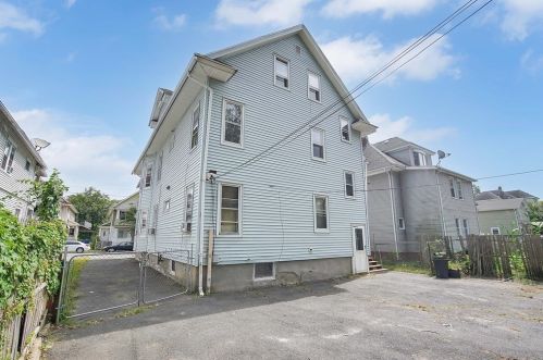 54 Lester St, Springfield MA 01108-2140 exterior