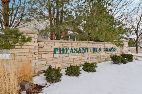 502 Pheasant Trl, Saint Charles IL 60174-8847 exterior