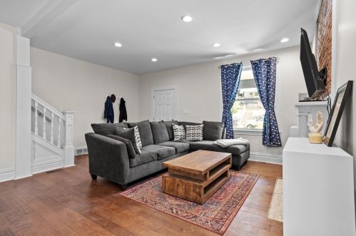 309 Mckinley Ave, Pittsburgh PA  15202-2811 exterior