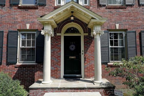 185 Slater Ave, Providence, RI 02906-5722