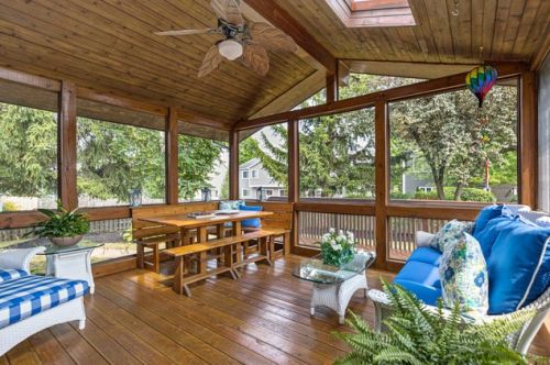 1451 Candlewood Dr, Bull Valley IL 60014-8960 exterior