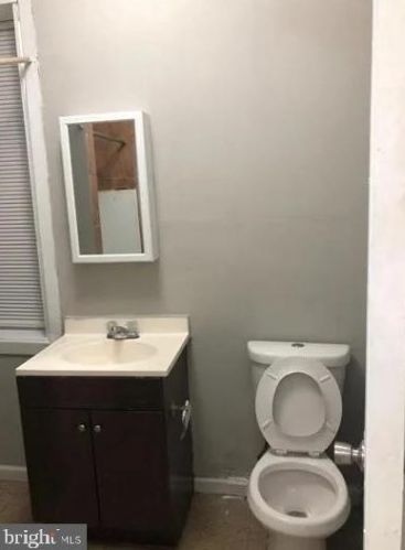 635 2nd St, Philadelphia PA  19133-3058 exterior