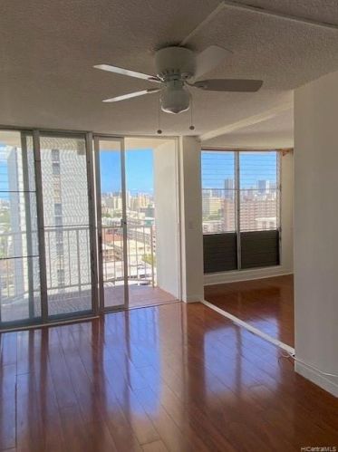 1535 Pensacola St, Honolulu HI  96822-3835 exterior