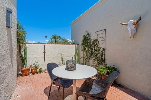 7256 Camino Valle Verde, Tucson AZ  85715-3408 exterior