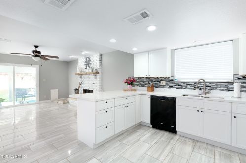 3633 Bloomfield Rd, Phoenix AZ  85032-7363 exterior