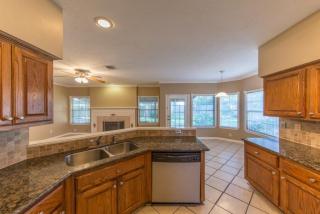 14202 Providence Pine Trl, Houston TX  77062-2049 exterior