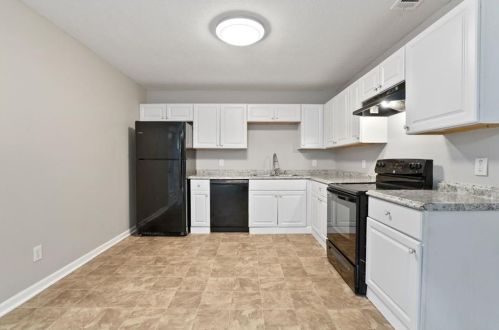 3918 Vly Brk Rd, Lithonia GA 30039-4280 exterior