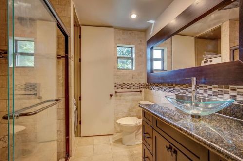 5006 Hall St, Dallas TX 75235-8814 exterior