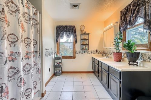 59 Pembroke Rd, Concord NH 03301-5707 exterior