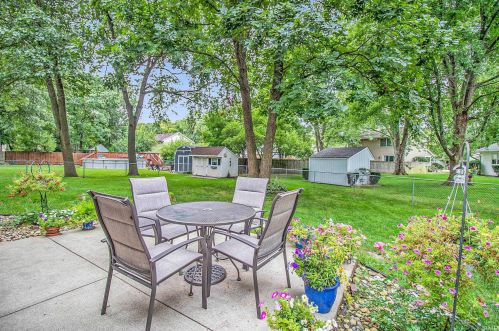 1509 Bennington Dr, Mishawaka IN 46544-6262 exterior