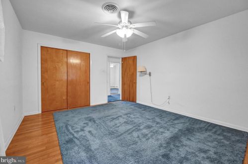 214 Charles St, Hanover PA 17331-2204 exterior