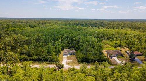 3320 18 Ave, Naples FL 34120-3520 exterior