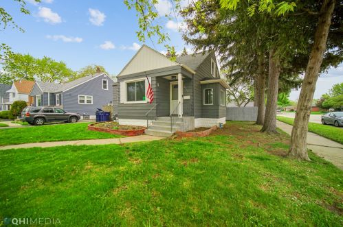 8859 Sacramento Ave, Chicago, IL 60805-1224