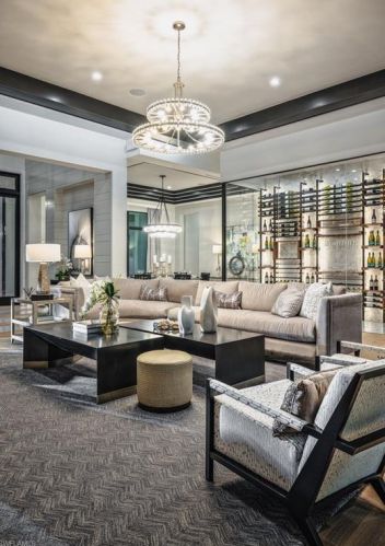 691 Annemore Ln, Naples FL 34108-7520 exterior